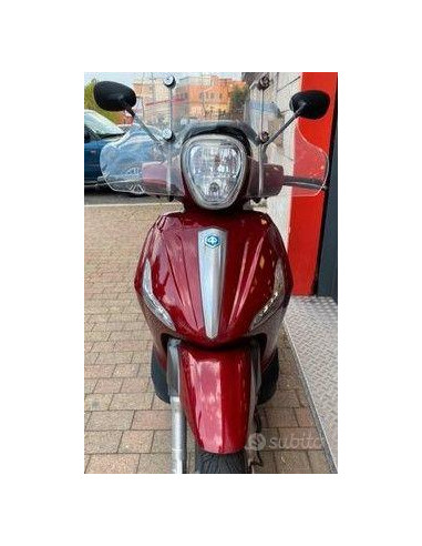 Bauletto Piaggio Beverly 300 / 350 Rosso Must  880/A