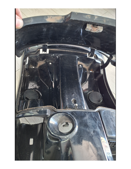 CM0036025090 Retro scudo porta oggetti Piaggio Vespa ET2 / ET4 50 125 150