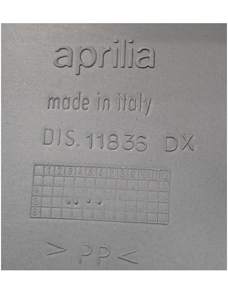 AP8138535 Fianchetto pannello laterale dx Aprilia MOTO' 6.5 DAL 1995 AL 1999