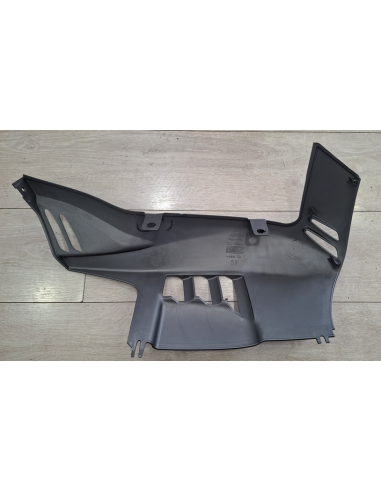 AP8184269 Sotto pedana pannello laterale sx Aprilia SPORTCITY 125 200 250