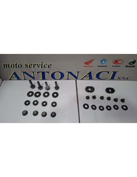 08L42-MFT-800 PORTAPACCHI PIASTRA HONDA SW-T 400