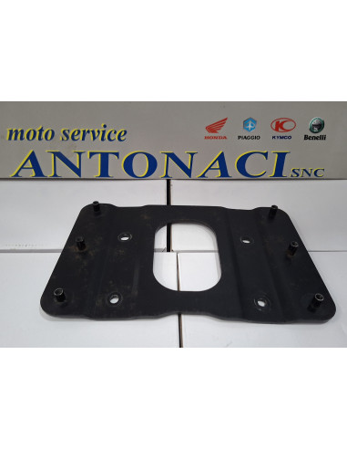 08L42-MFT-800 PORTAPACCHI PIASTRA HONDA SW-T 400