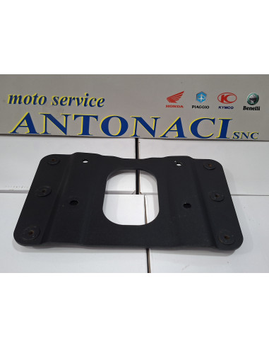 08L42-MFT-800 PORTAPACCHI PIASTRA HONDA SW-T 400