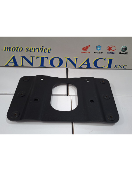 08L42-MFT-800 PORTAPACCHI PIASTRA HONDA SW-T 400