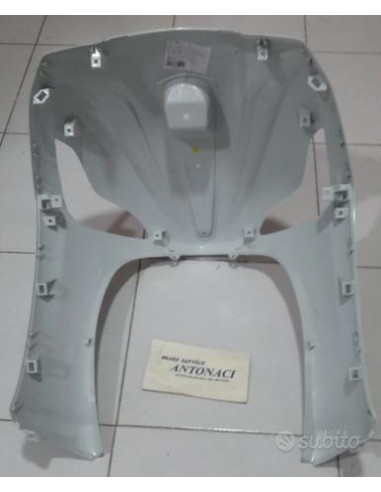 656338 Scudo Piaggio Beverly 125 300 350 dal 2010 al 2020