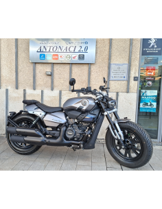 Benelli Leoncino Bobber 400 – Onyx Grey | 5.490 €