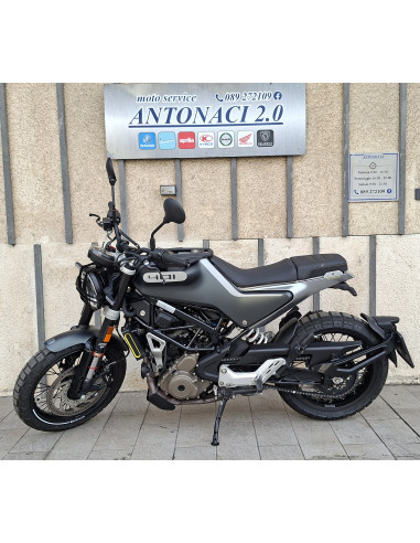 Husqvarna Svartpilen 401 - 2020 - KM 5391